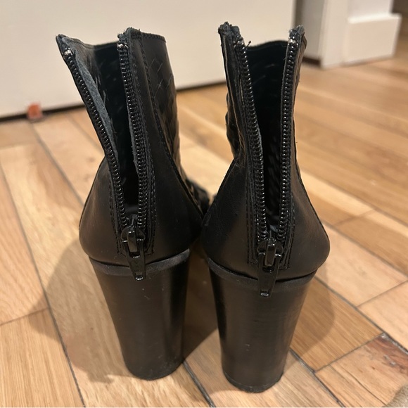 Authentic Italian Leather Black Peep-Toe Ankle Booties Heels size 8 - Picture 5 of 7